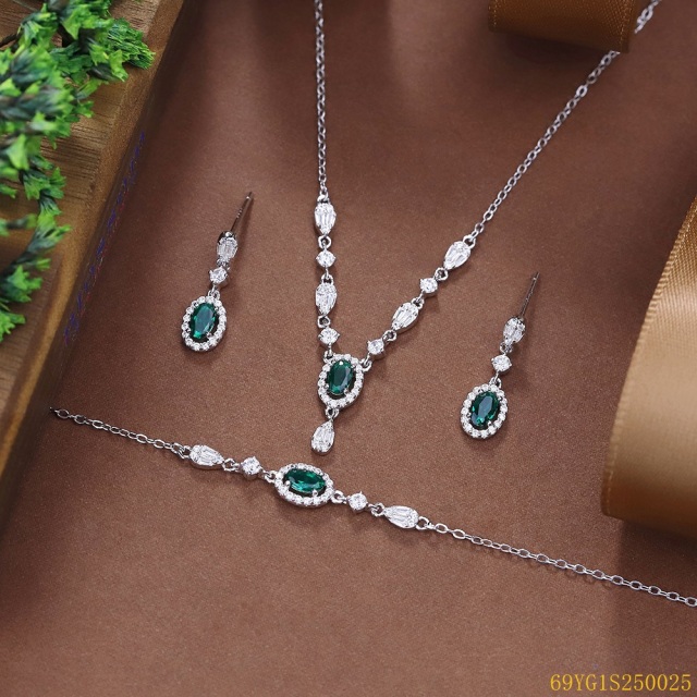طقم مجوهرات زفاف من الفضة عيار 925 مرصع بالزركون