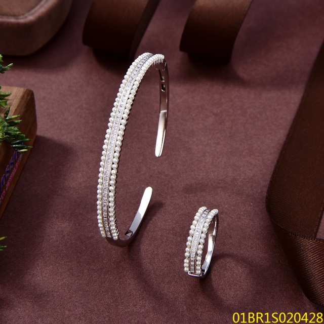 طقم سوار وخاتم فضي