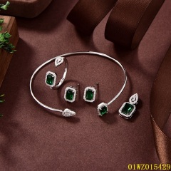 طقم سوار وخاتم فضي