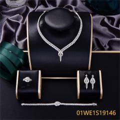 مجموعة مجوهرات زركونيا الشهيرة من الفضة 925