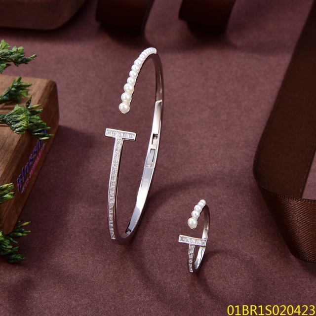 طقم سوار وخاتم فضي