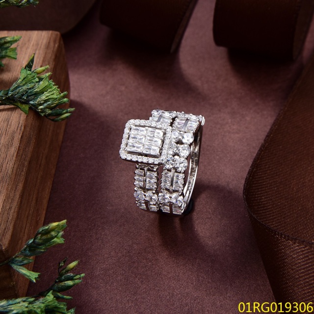 مجموعة المجوهرات الدائري