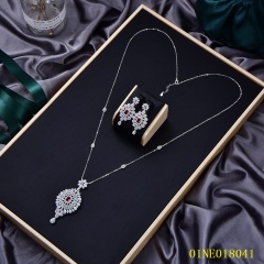 مجموعة مجوهرات قلادة طويلة