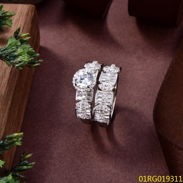 مجموعة المجوهرات الدائري