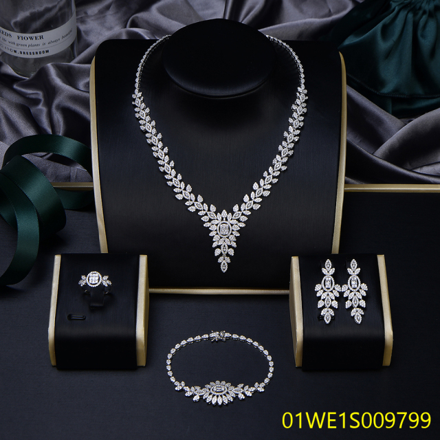 مجموعات المجوهرات الراقية بالجملة