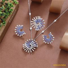 طقم قلادة من الفضة الإسترليني عيار 925 مرصعة بالزركون