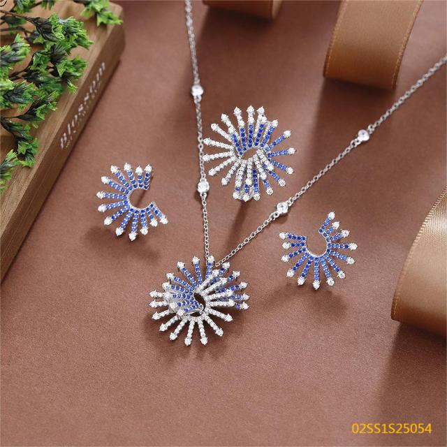 طقم قلادة من الفضة الإسترليني عيار 925 مرصعة بالزركون