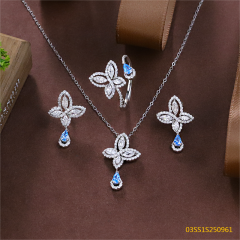 طقم قلادة من الفضة الإسترليني عيار 925 مرصعة بالزركون