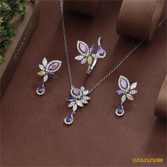طقم قلادة من الفضة الإسترليني عيار 925 مرصعة بالزركون
