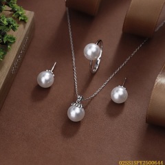 طقم عقد من الفضة الإسترليني عيار 925 مع اللؤلؤ