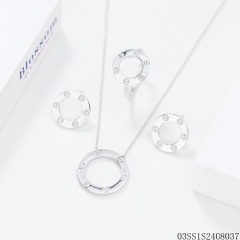 طقم قلادة من الفضة الإسترليني عيار 925 مرصعة بالزركون