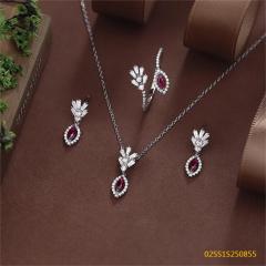طقم قلادة من الفضة الإسترليني عيار 925 مرصعة بالزركون
