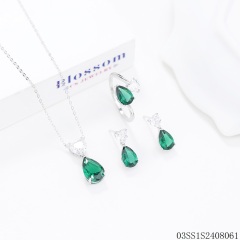 طقم قلادة من الفضة الإسترليني عيار 925 مرصعة بالزركون