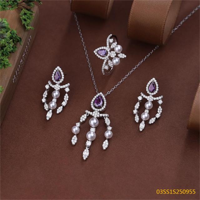 طقم قلادة من الفضة الإسترليني عيار 925 مرصعة بالزركون