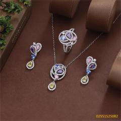 طقم قلادة من الفضة الإسترليني عيار 925 مرصعة بالزركون