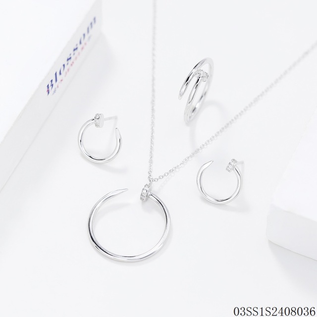 طقم قلادة من الفضة الإسترليني عيار 925 مرصعة بالزركون