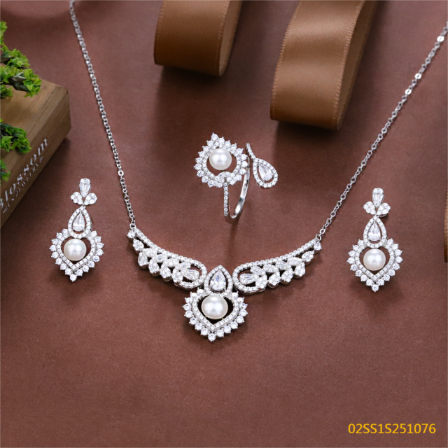 925 Sterling Silver Zircon Necklace Set