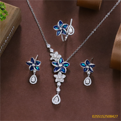 طقم قلادة من الفضة الإسترليني عيار 925 مرصعة بالزركون