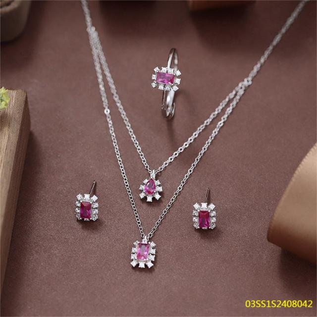 طقم قلادة من الفضة الإسترليني عيار 925 مرصعة بالزركون