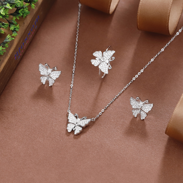 طقم قلادة من الفضة الإسترليني عيار 925 مرصعة بالزركون