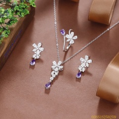 طقم قلادة من الفضة الإسترليني عيار 925 مرصعة بالزركون