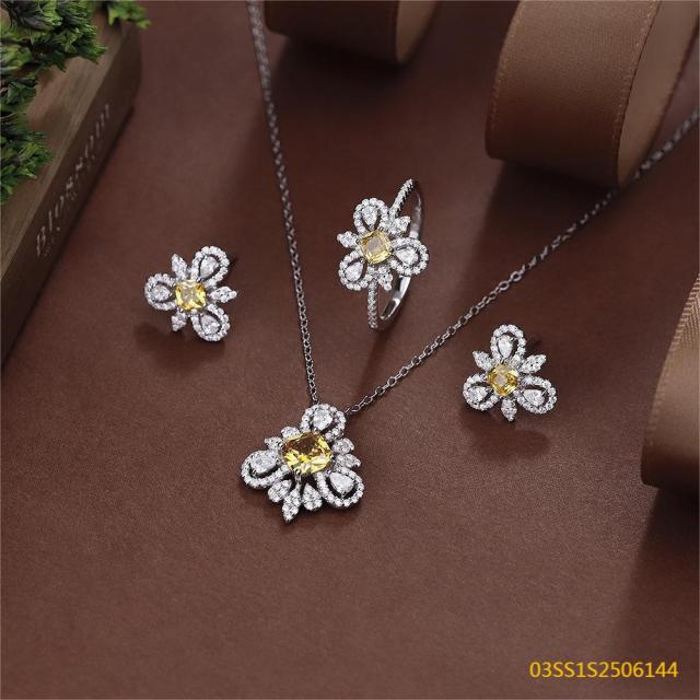 طقم قلادة من الفضة الإسترليني عيار 925 مرصعة بالزركون