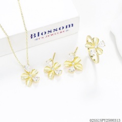 طقم قلادة من الفضة الإسترليني عيار 925 مطلية بالذهب ومرصعة بالزركون