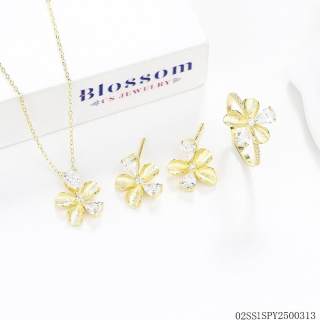 طقم قلادة من الفضة الإسترليني عيار 925 مطلية بالذهب ومرصعة بالزركون