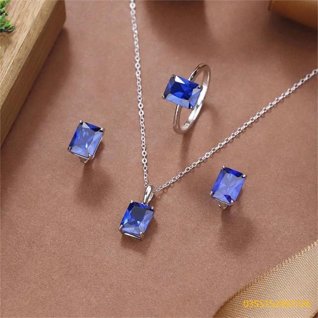 طقم قلادة من الفضة الإسترليني عيار 925 مرصعة بالزركون