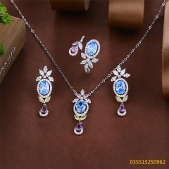 طقم قلادة من الفضة الإسترليني عيار 925 مرصعة بالزركون