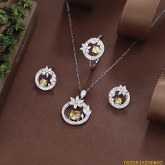 طقم قلادة من الفضة الإسترليني عيار 925 مرصعة بالزركون