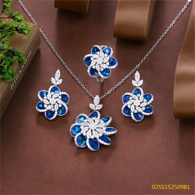 طقم قلادة من الفضة الإسترليني عيار 925 مطلية بالمينا