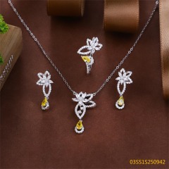 طقم قلادة من الفضة الإسترليني عيار 925 مرصعة بالزركون