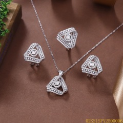 طقم عقد من الفضة الإسترليني عيار 925 مع اللؤلؤ