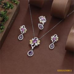 طقم قلادة من الفضة الإسترليني عيار 925 مرصعة بالزركون