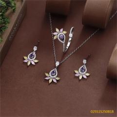 طقم قلادة من الفضة الإسترليني عيار 925 مرصعة بالزركون