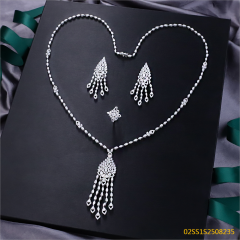 طقم قلادة من الفضة الإسترليني عيار 925 مرصعة بالزركون