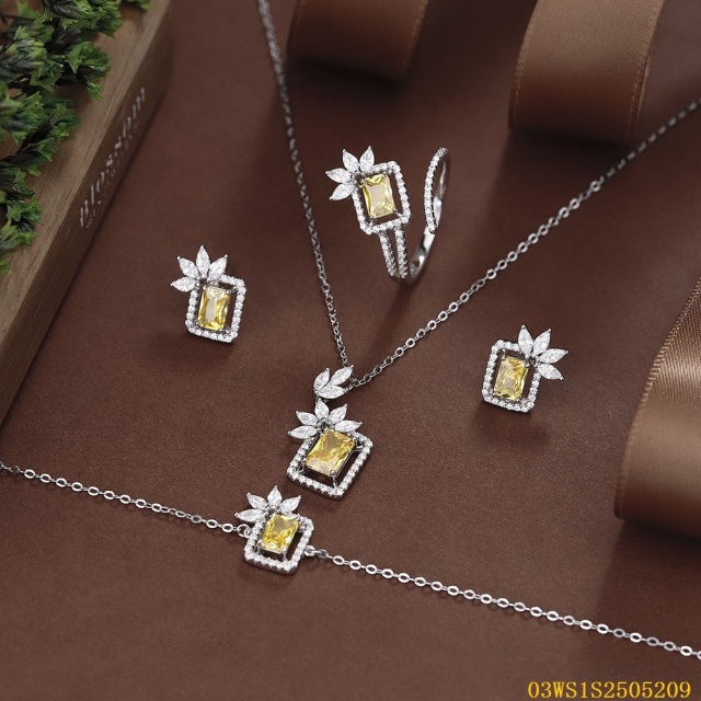 925 Sterling Silver Zircon Evening Jewelry Set