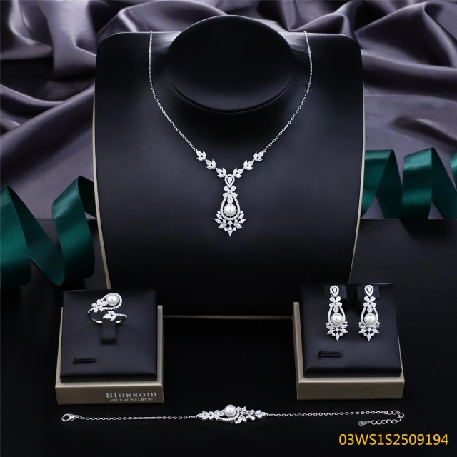 طقم مجوهرات من الفضة الإسترليني عيار 925 مع اللؤلؤ