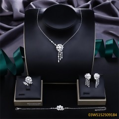 طقم مجوهرات من الفضة الإسترليني عيار 925 مع اللؤلؤ