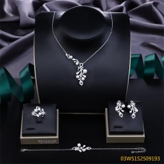 طقم مجوهرات من الفضة الإسترليني عيار 925 مع اللؤلؤ