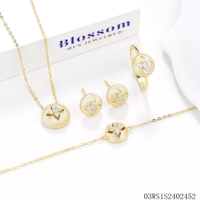 طقم مجوهرات من الفضة الإسترليني عيار 925 مطلي بالذهب