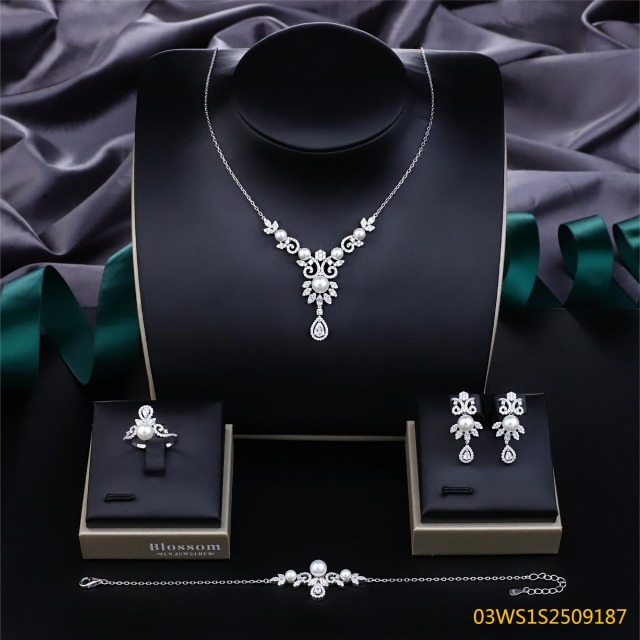 925 Sterling Silver Pearl Evening Jewelry Set