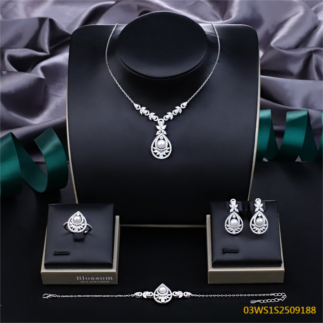 طقم مجوهرات من الفضة الإسترليني عيار 925 مع اللؤلؤ
