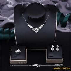 طقم مجوهرات مسائية من الفضة عيار 925 مرصع بالزركون