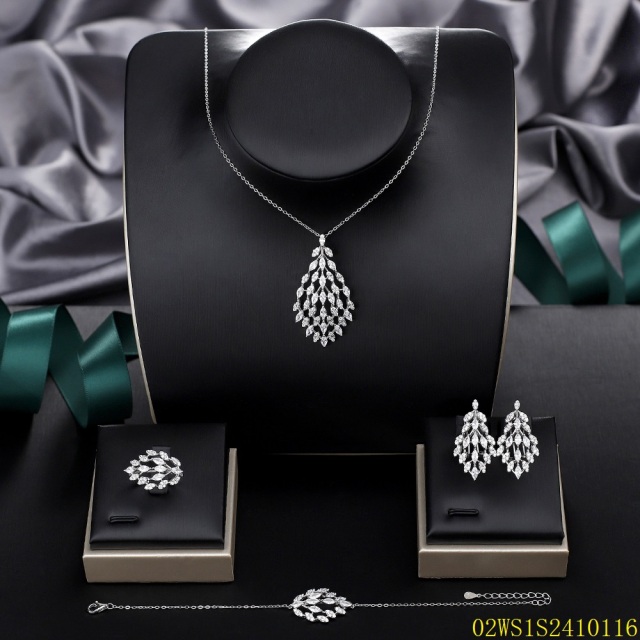 925 Sterling Silver Zircon Evening Jewelry Set