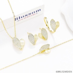 طقم مجوهرات من الفضة الإسترليني عيار 925 مطلي بالذهب