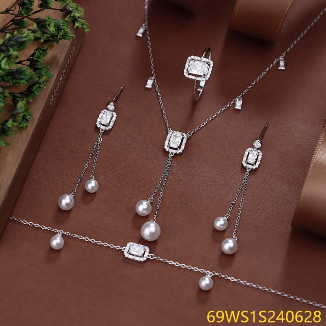 طقم مجوهرات من الفضة الإسترليني عيار 925 مع اللؤلؤ