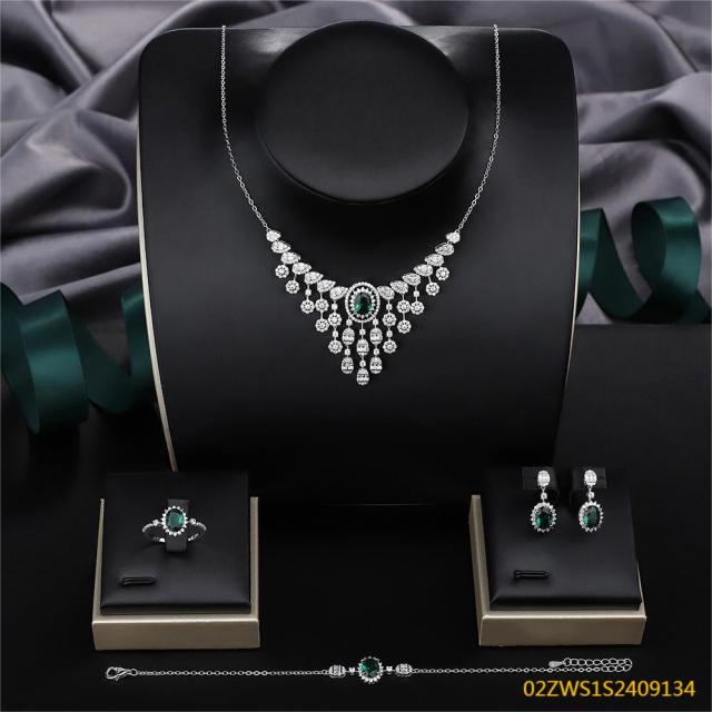 طقم مجوهرات مسائية من الفضة عيار 925 مرصع بالزركون