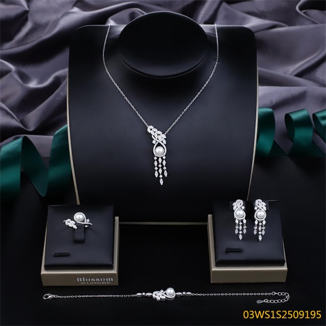 طقم مجوهرات من الفضة الإسترليني عيار 925 مع اللؤلؤ